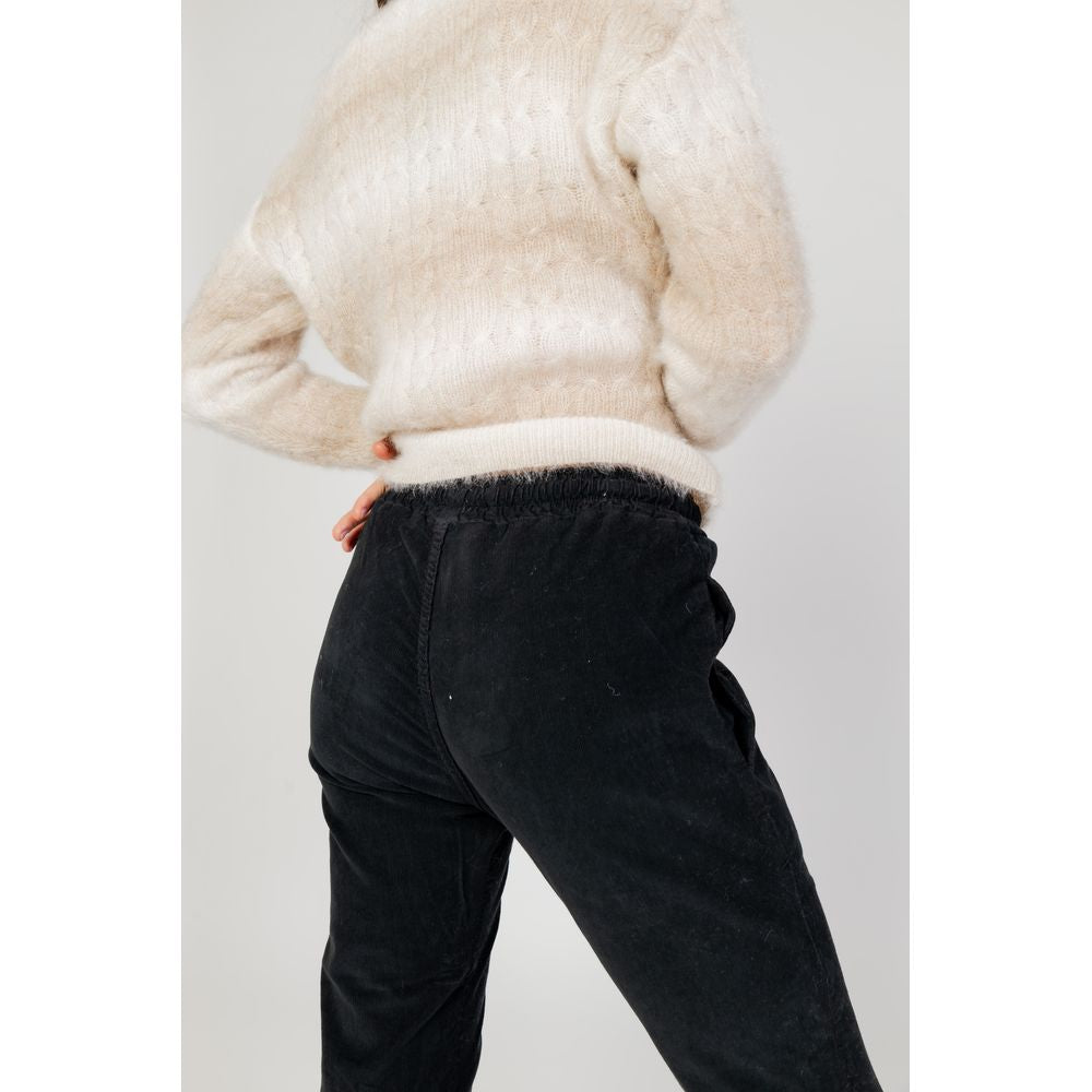 Hanny Deep Black Cotton Athletic Pants