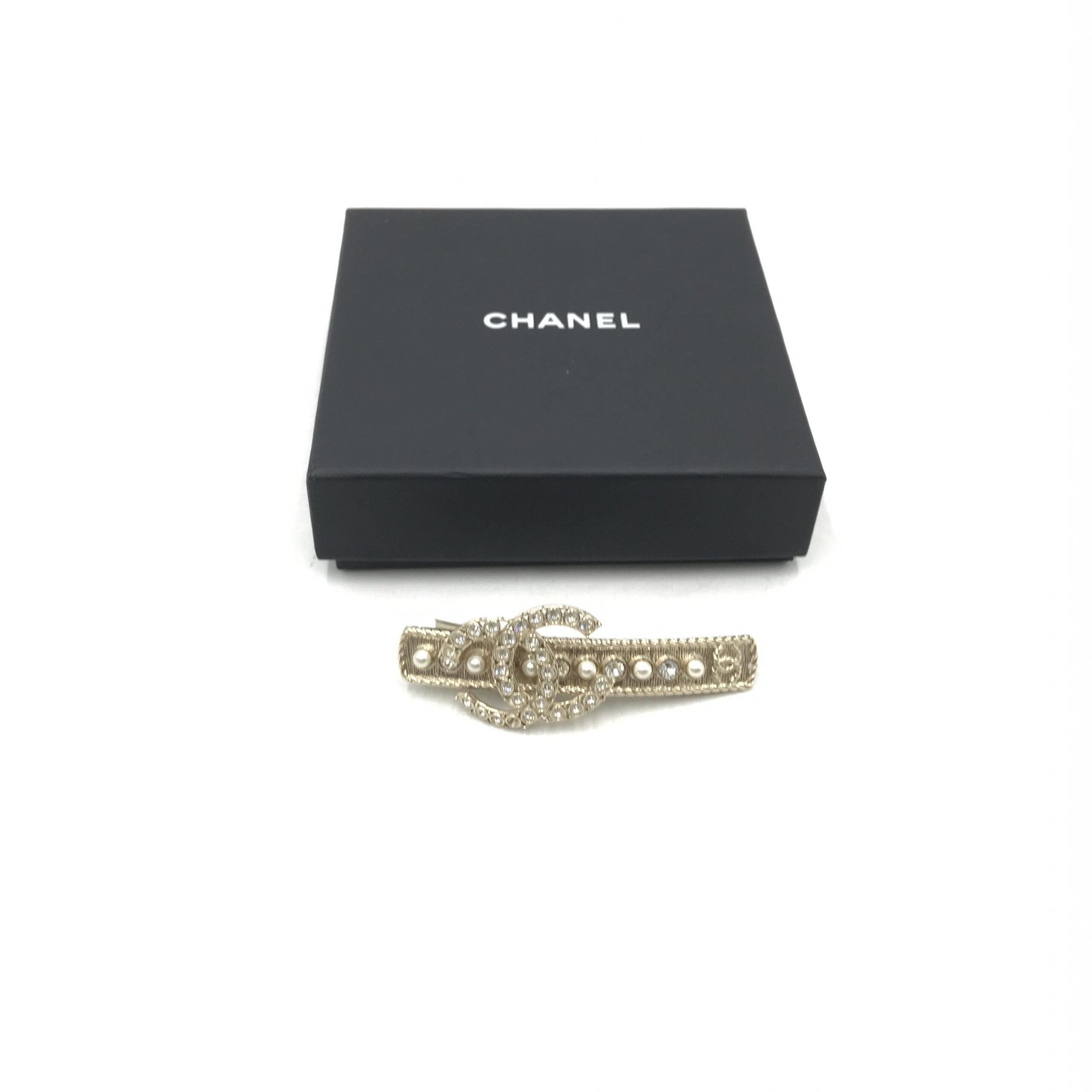 Chanel Crystal Pearl CC Hair Clip