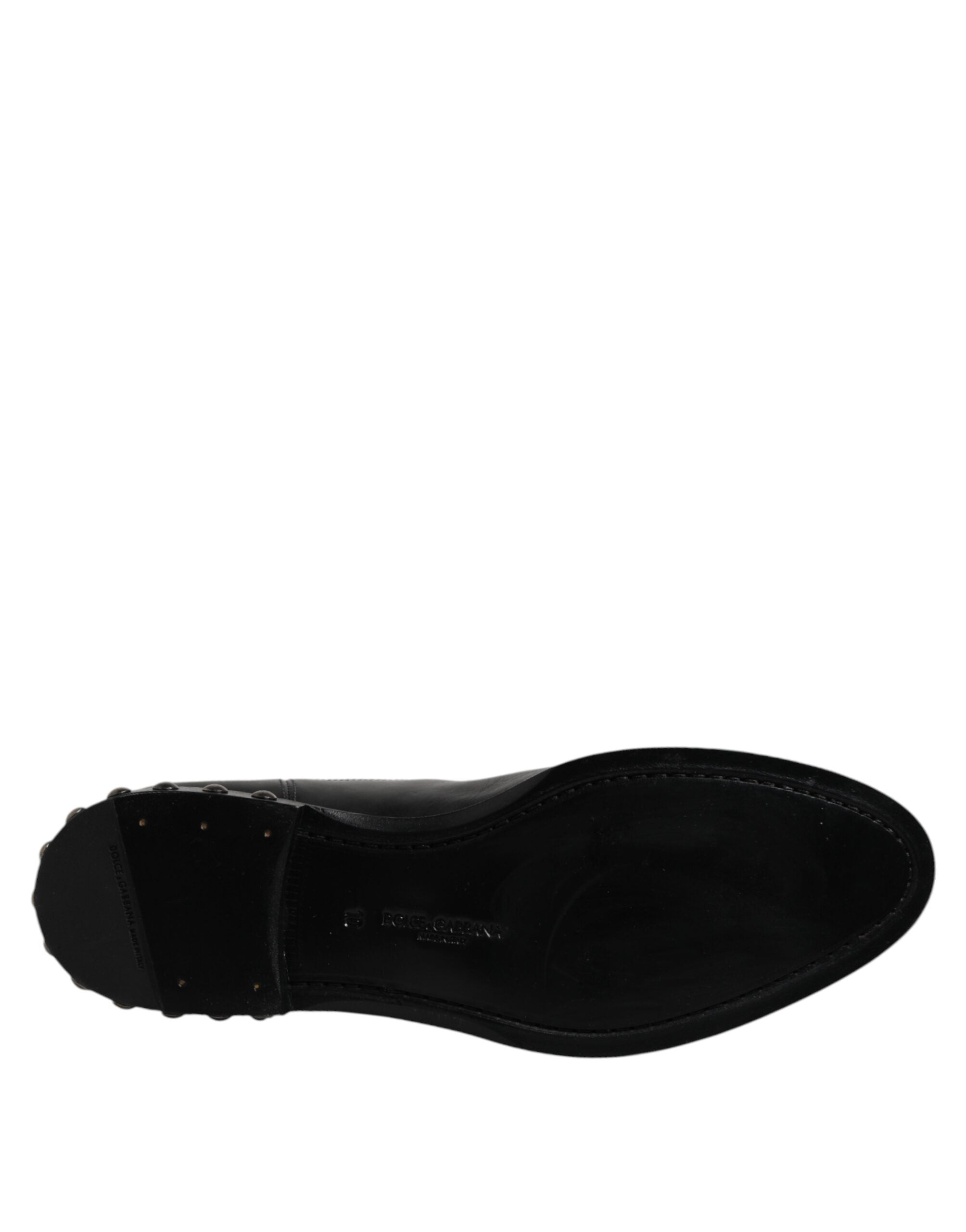 حذاء دولتشي آند غابانا أسود من الجلد بشعار ومرصع بالمسامير